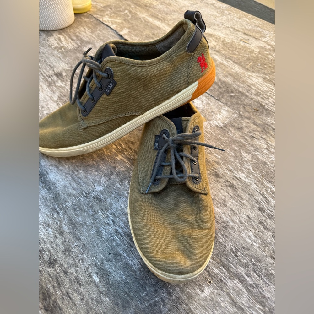 CHROME Men’s Casual Sneakers